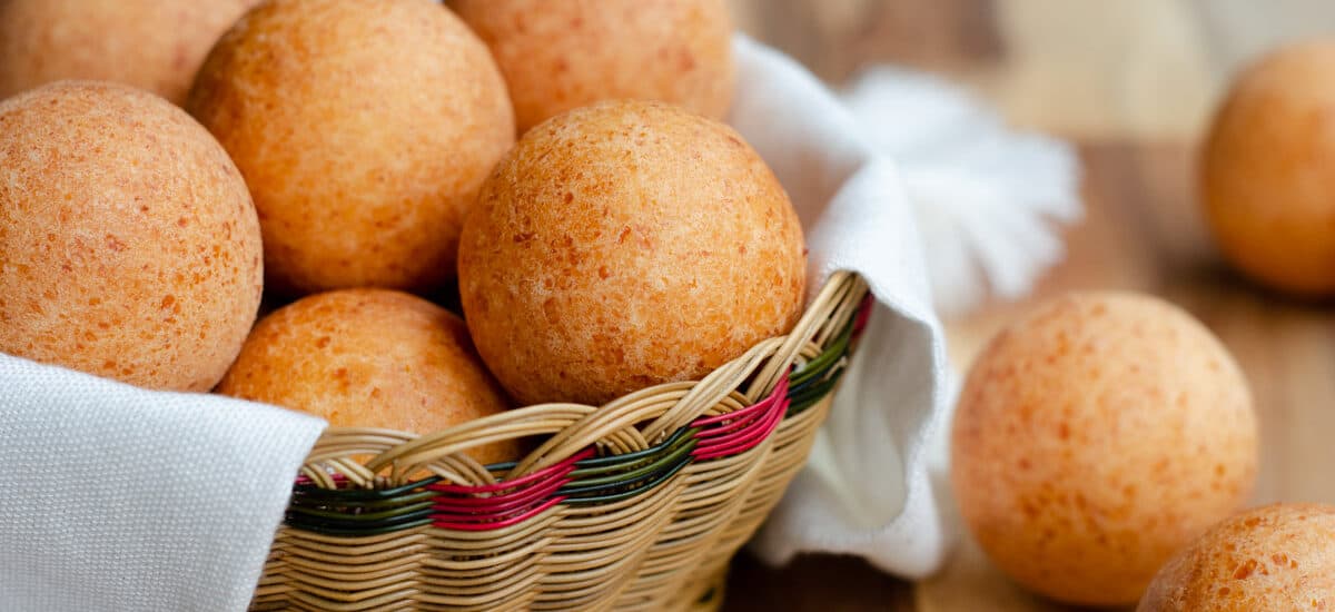 Colombian Buñuelos (Buñuelos Colombianos)