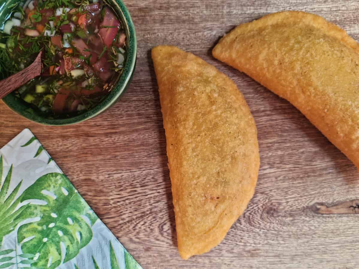 Empanadas Colombianas de Queso y Espinaca